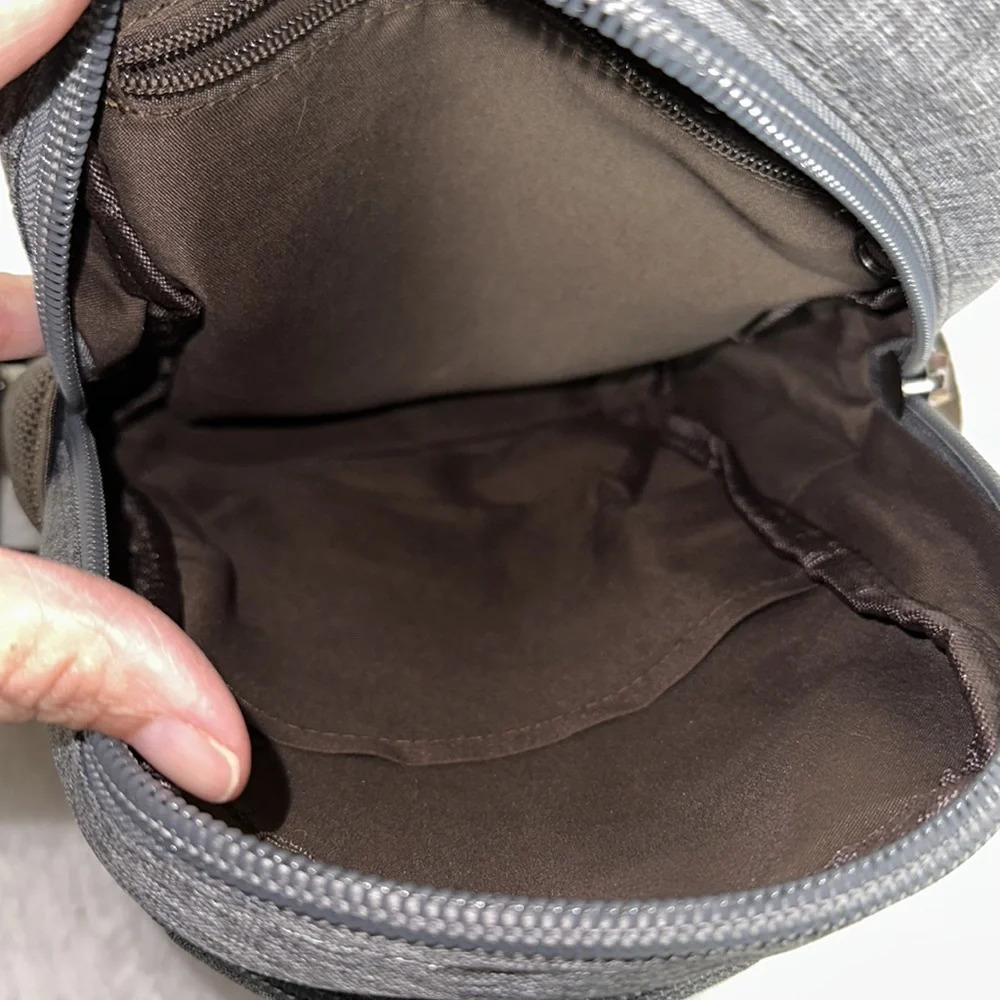 Nwot Small Canvas Backpack With Sequined Skull - image 7